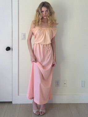 70s Vanity Fair Nightgown (L) large peach vintage maxi nightie retro pinup sleep